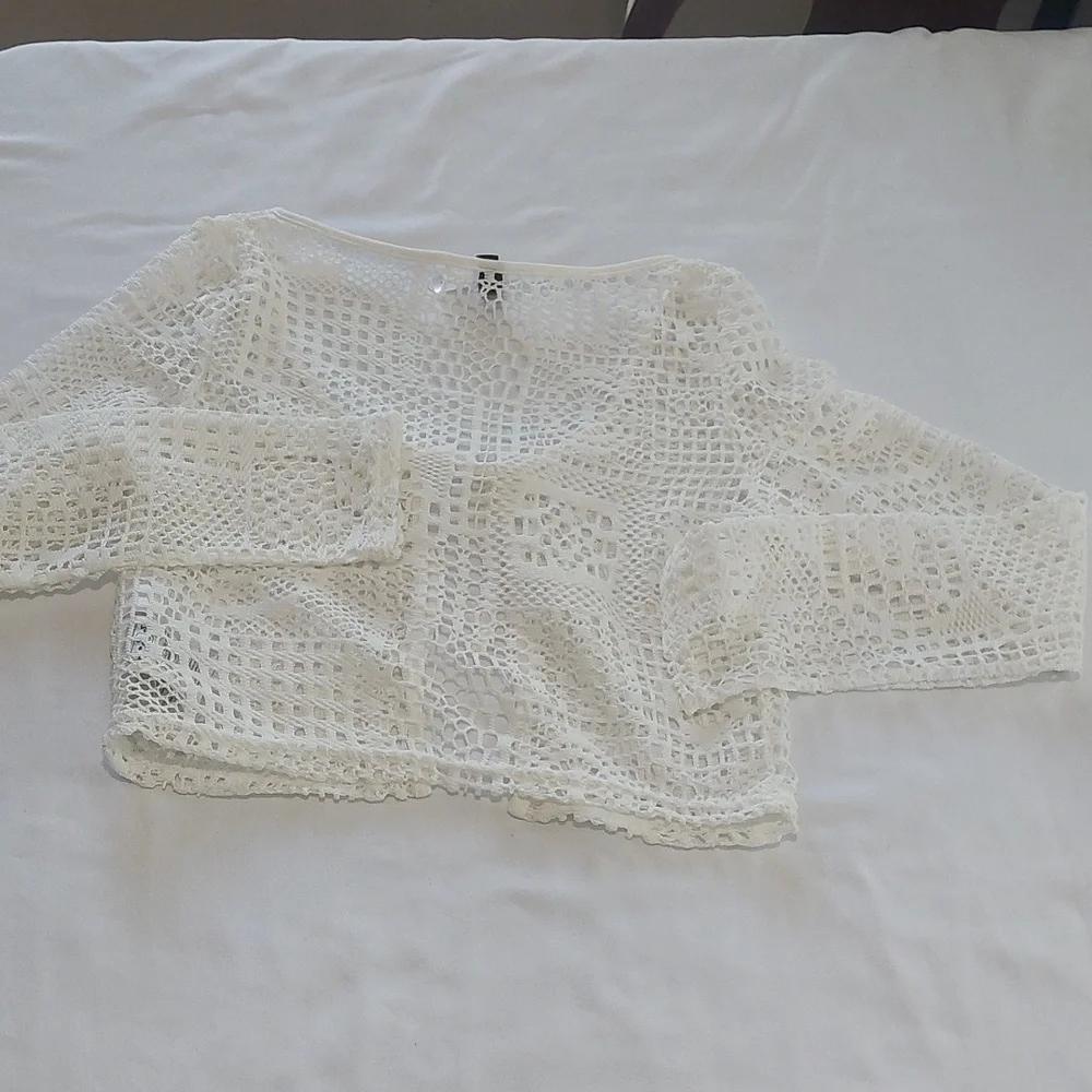 H&M Cream Lace Bolaro Front Tie .Size XS
